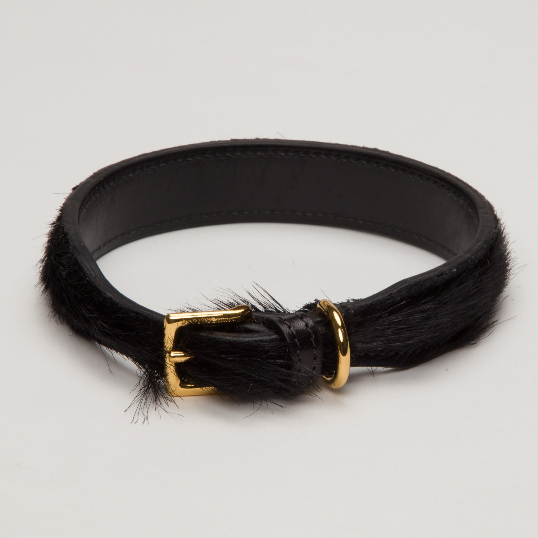 Luxury Black SpringBok Collar for Medium Dogs – SpringBok Leather Collar